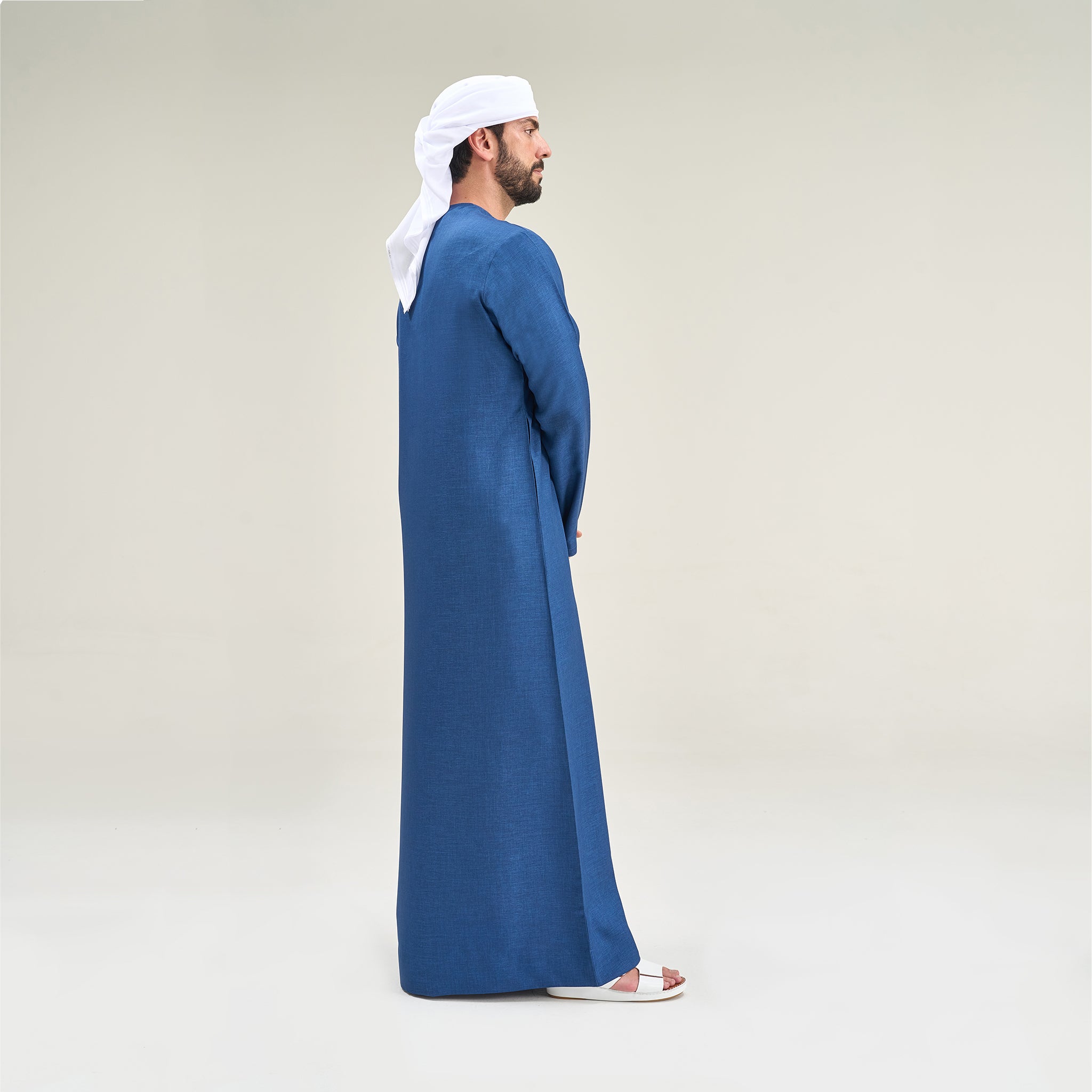 المجموعة الخاصة (بلاك)كندورة إماراتي - أزرق