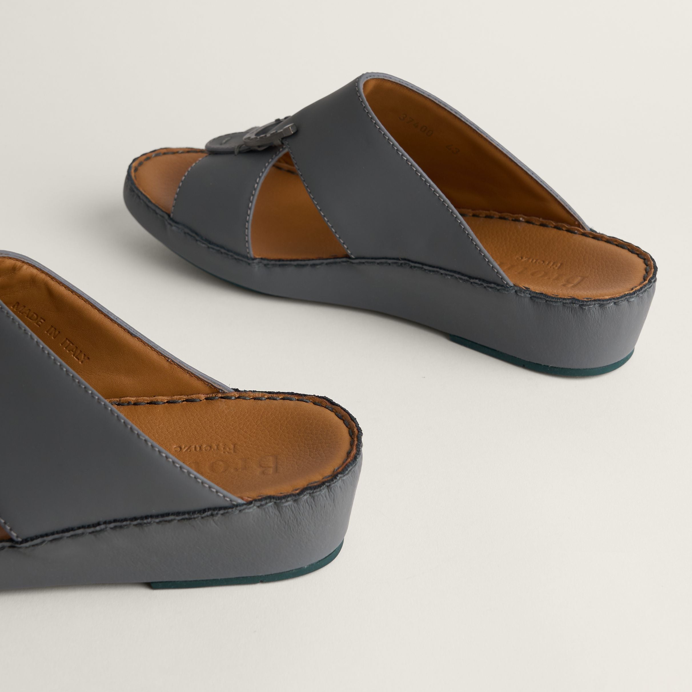 Sandal Rubber Calf Asfalto