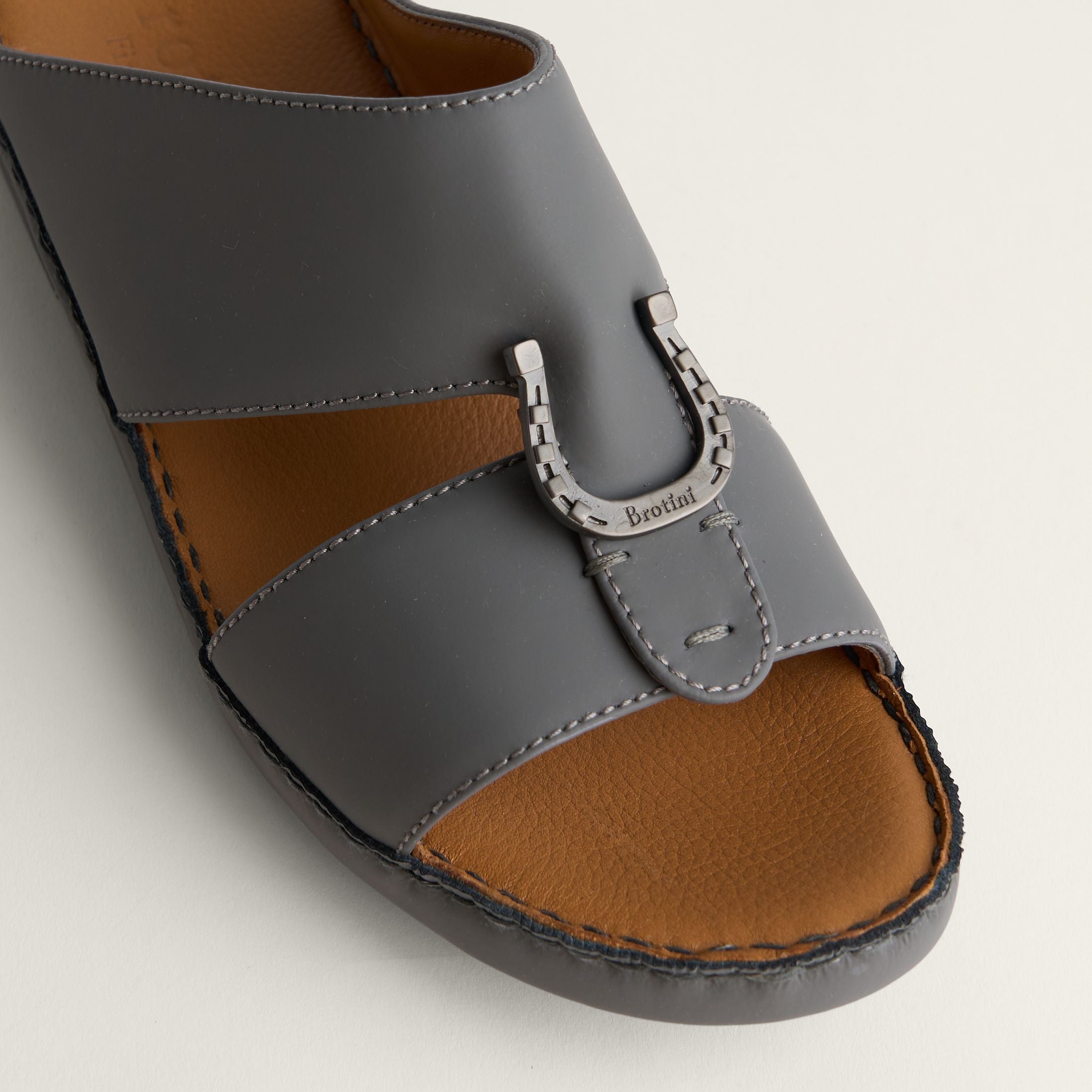 Sandal Rubber Calf Asfalto