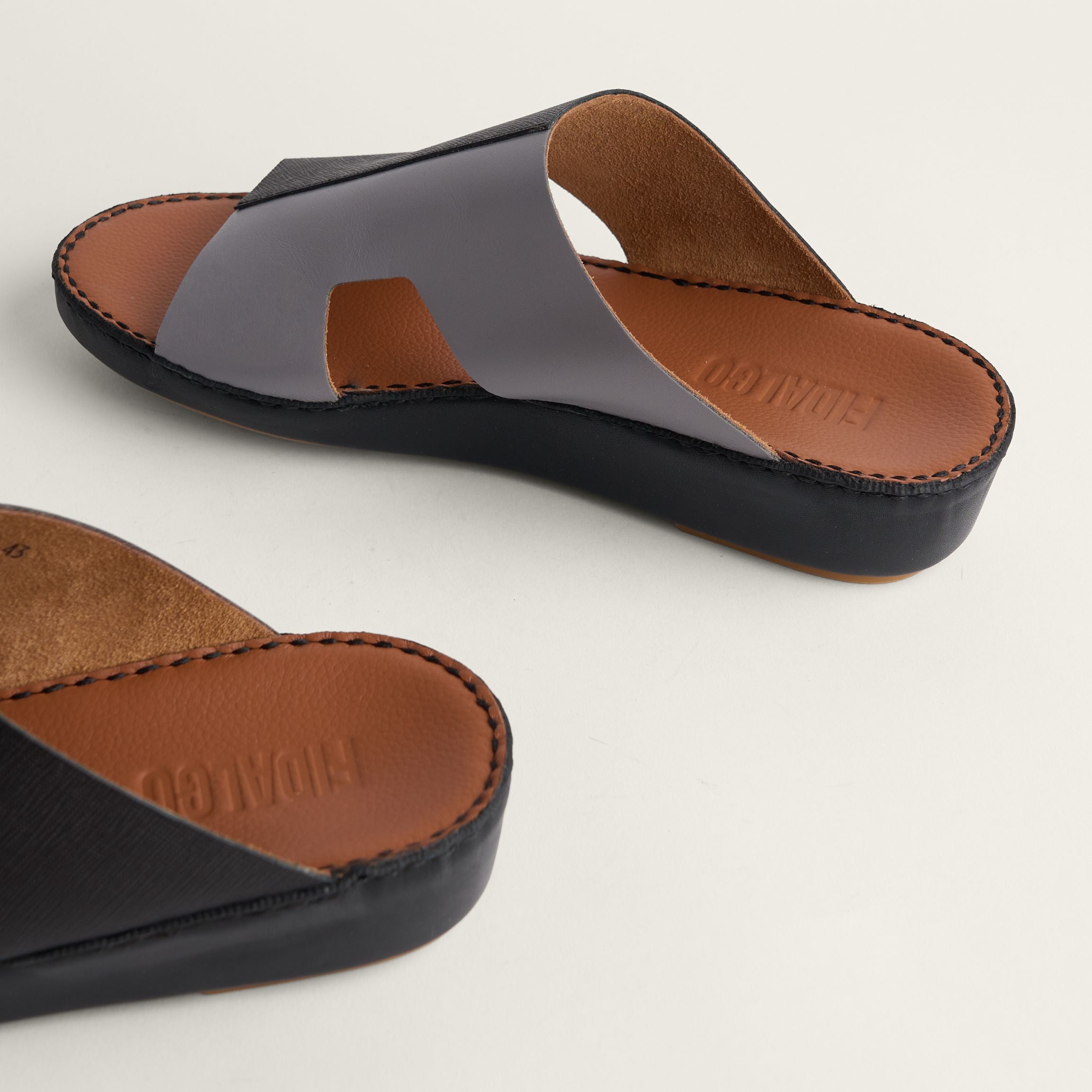 Sandal Calf Preto / Cinza