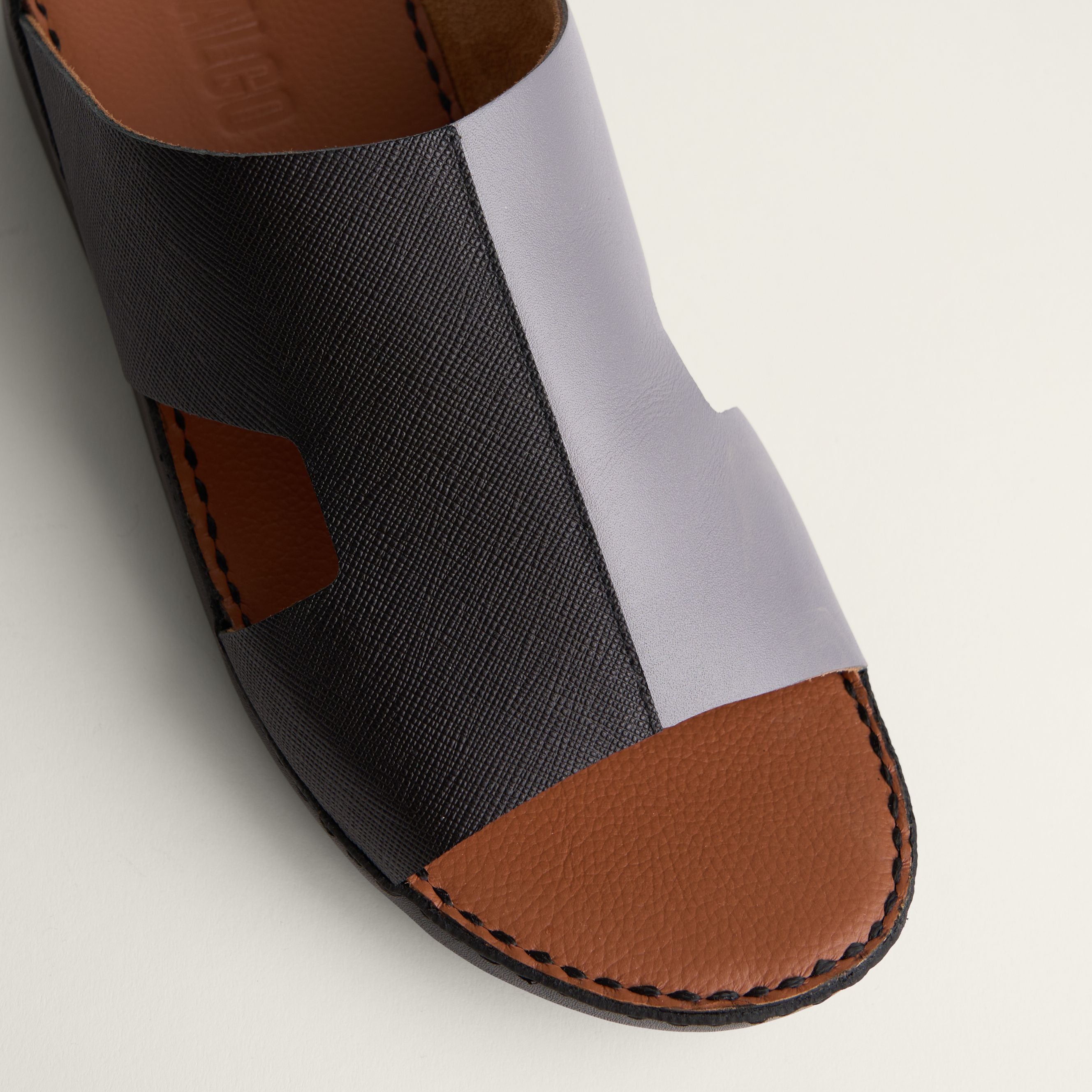 Sandal Calf Preto / Cinza