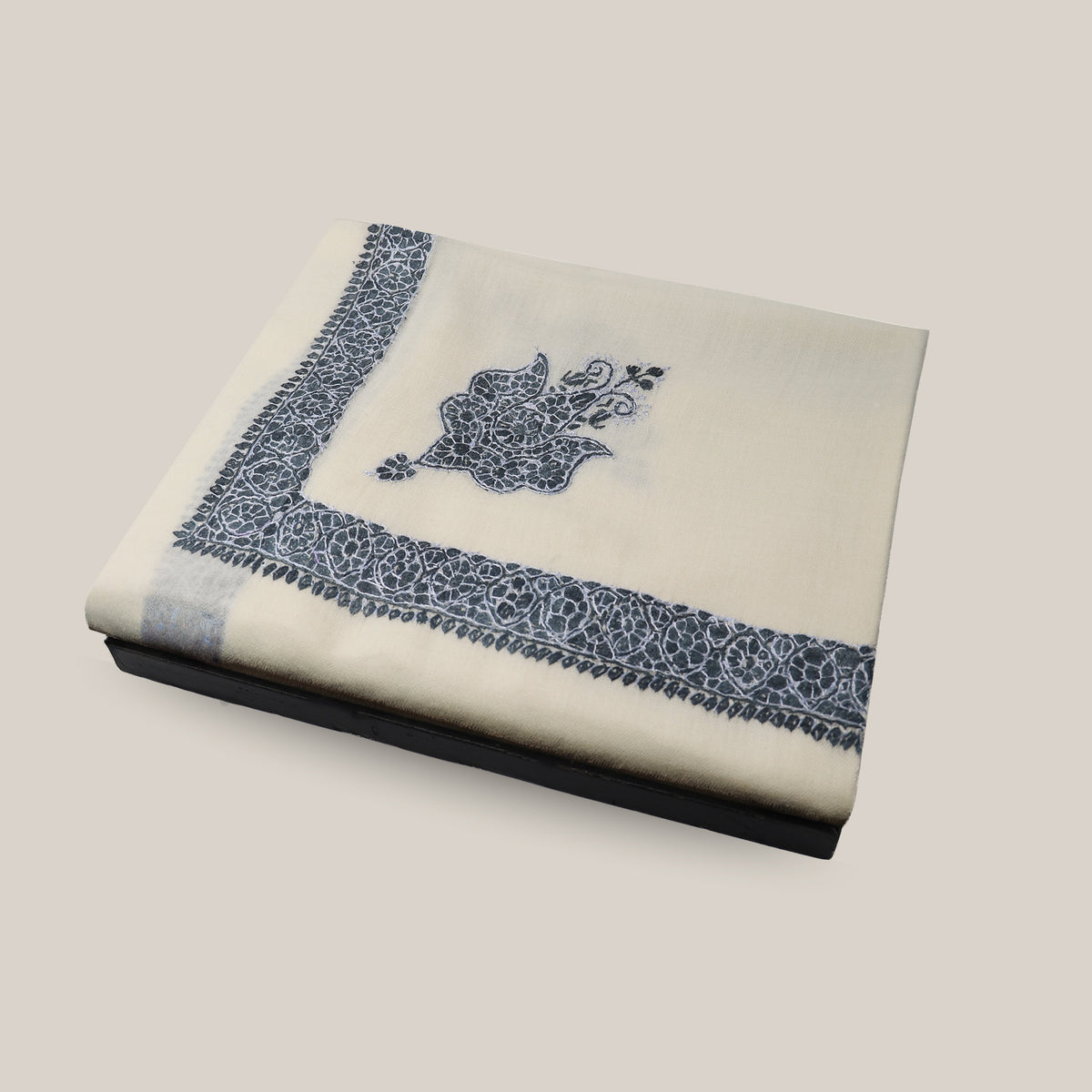 Shawl Cashmere (Turma) Black EMB