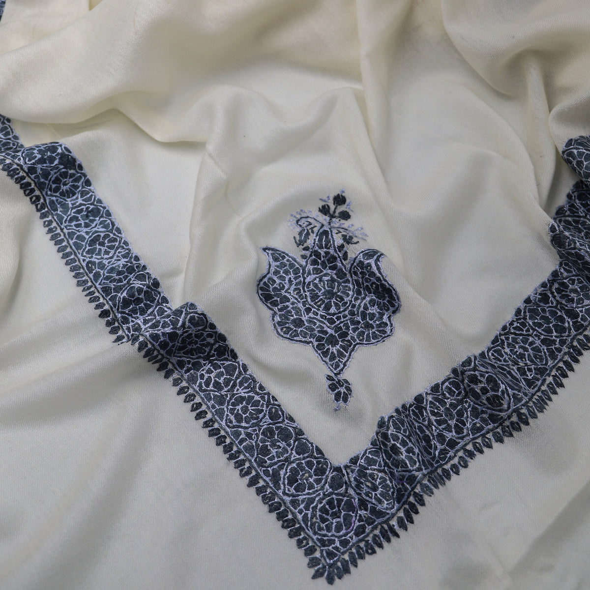 Shawl Cashmere (Turma) Black EMB