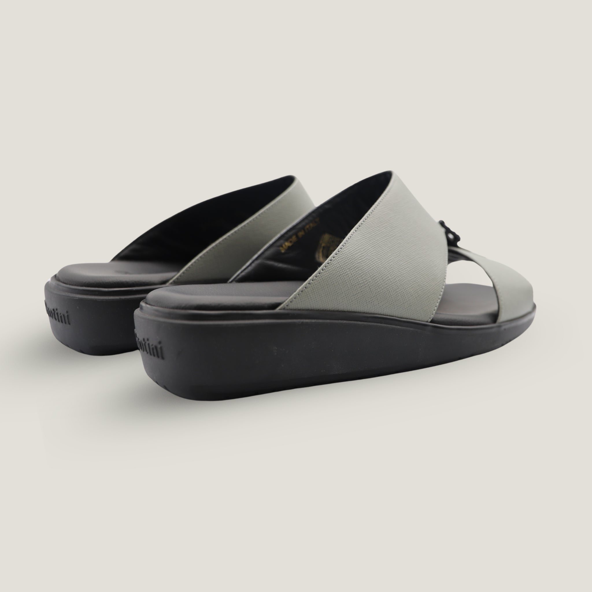 Saffiano Calf Slice